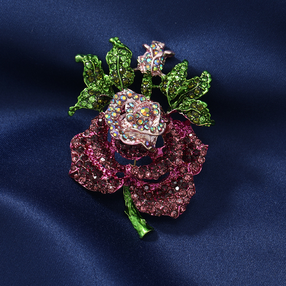 Elegante Retro Señora Flor Aleación Embutido Diamantes De Imitación Mujeres Broches display picture 5