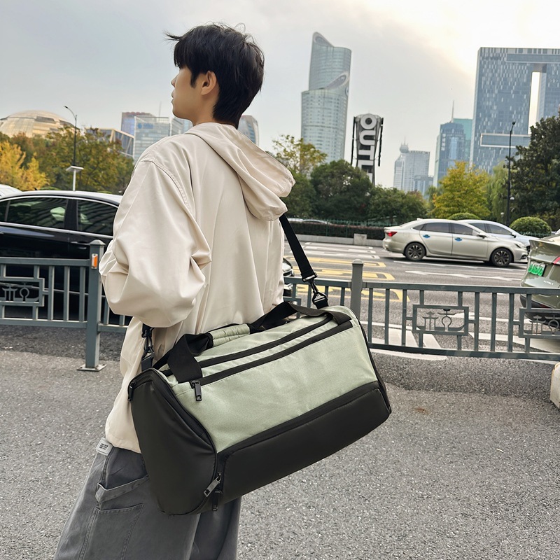 Diseño sentido de color a juego bolsa de fitness deportiva de pareja marca de moda bolso de mensajero portátil para hombre bolso de viaje de ocio de gran capacidad