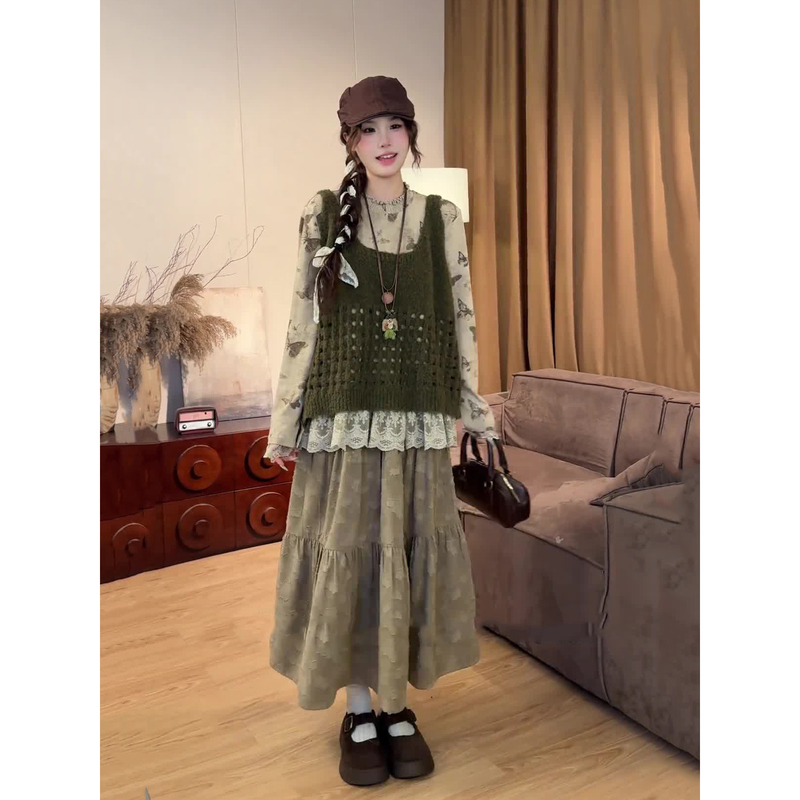 Literary and Artistic Style Plus-Size Women's Autumn and Winter Long-Sleeve Base Shirt and Petite Skirt Outfit Set