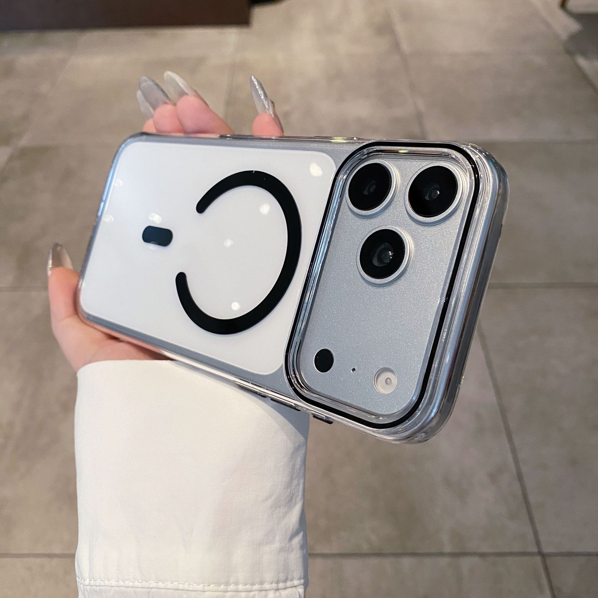 Funda Magnética Antigolpes para iPhone 18 Pro Max y iPhone 17 de Silicona Líquida