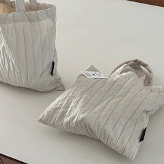 ins新款人条纹创意涤纶条纹零钱包褶皱小手提女可挂收纳包零钱包