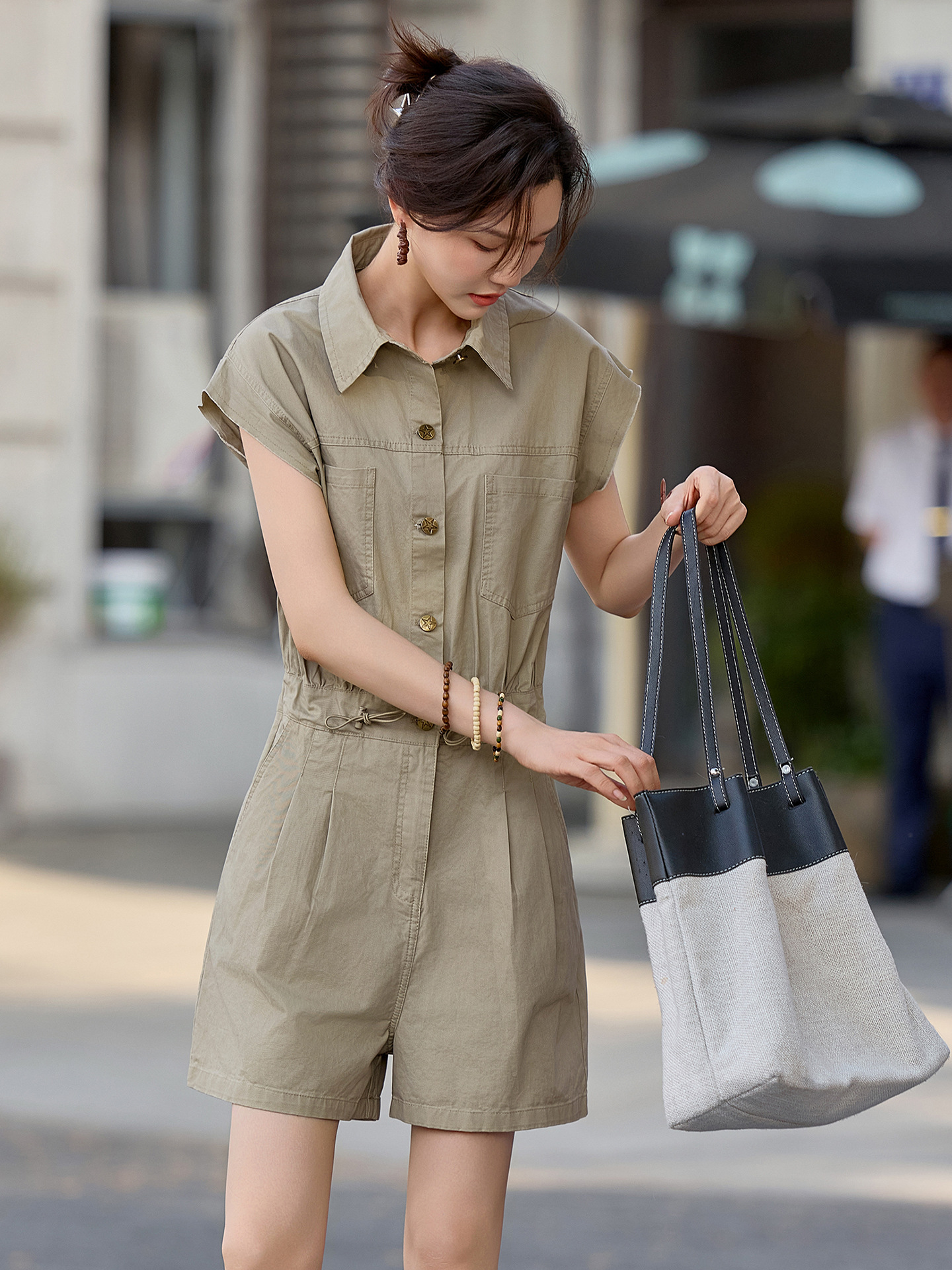 Jumpsuit nữ dáng suông tay ngắn phong cách công sở cổ điển — Quân đội xanh, màu kaki