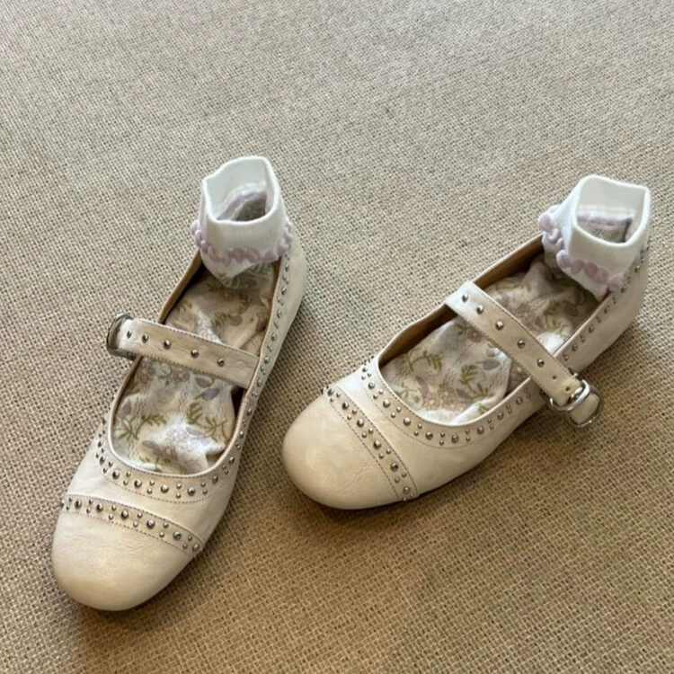 Овчинная версия ~ Французские ретро заклепки Мэри Джейн женские туфли с легкой пряжкой