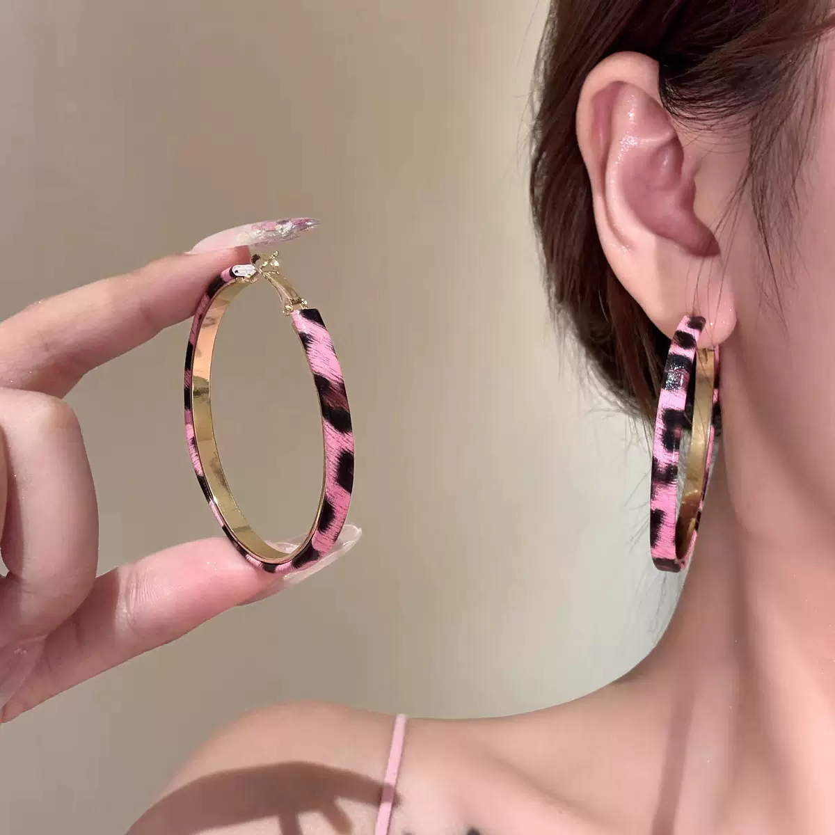 欧美时尚豹纹耳圈夸张高级感设计大圆圈耳环甜酷辣妹个性耳饰爆款