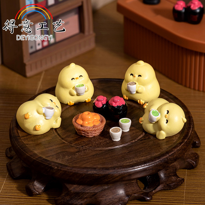 微景観置物クリエイティブかわいいカジュアル楽しいひよこDIY家庭装飾アクセサリーデスクトップ車置物