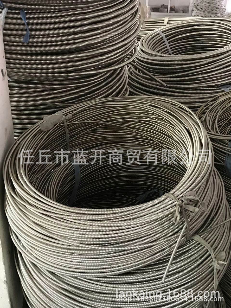 HTB1nUWmldzJ8KJjSspkq6zF7VXaZ.