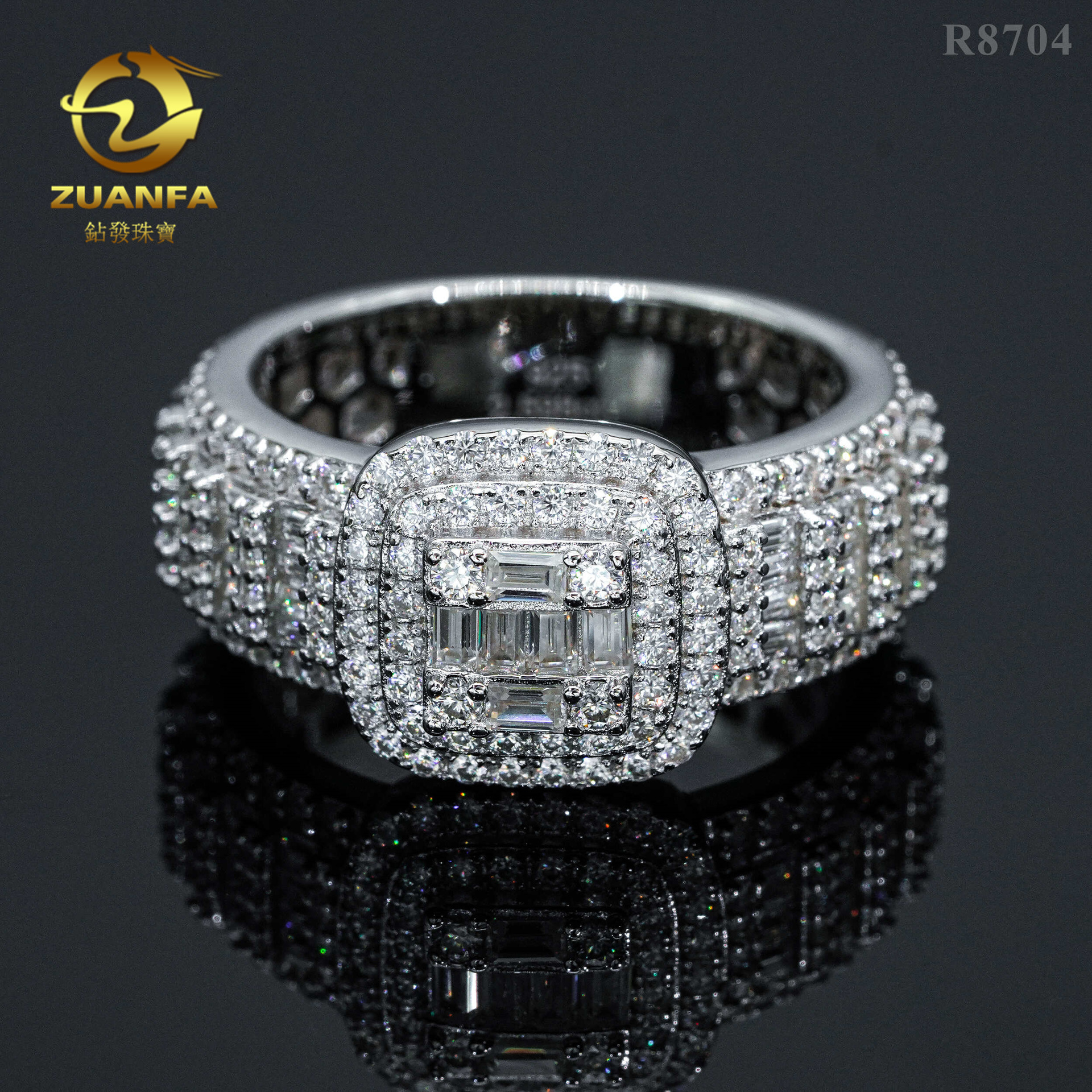 国际站欧美外贸热销款S925银满镶T方莫桑石小碎钻男士嘻哈戒指