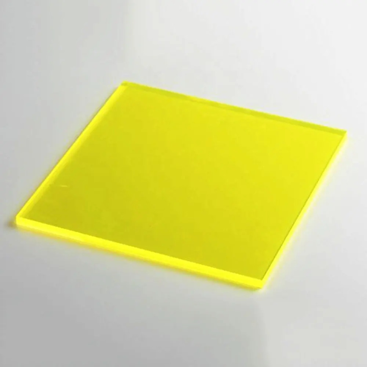 亚克力半透明彩色自定义形状厚度激光雕刻板适用于多种场合