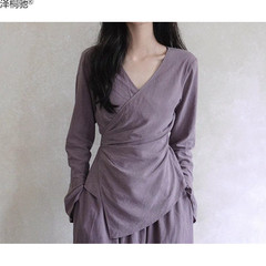 フランス式の紫色の襟のしわの修身のスーツの婦人服の2025早春の新型のシャツの半身のスカートは走ります。