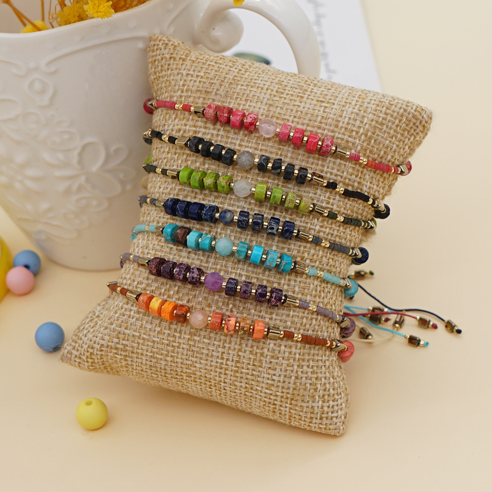 Simple Rice Beads Emperor Pine Stone Hand-woven Beaded Small Bracelet display picture 19