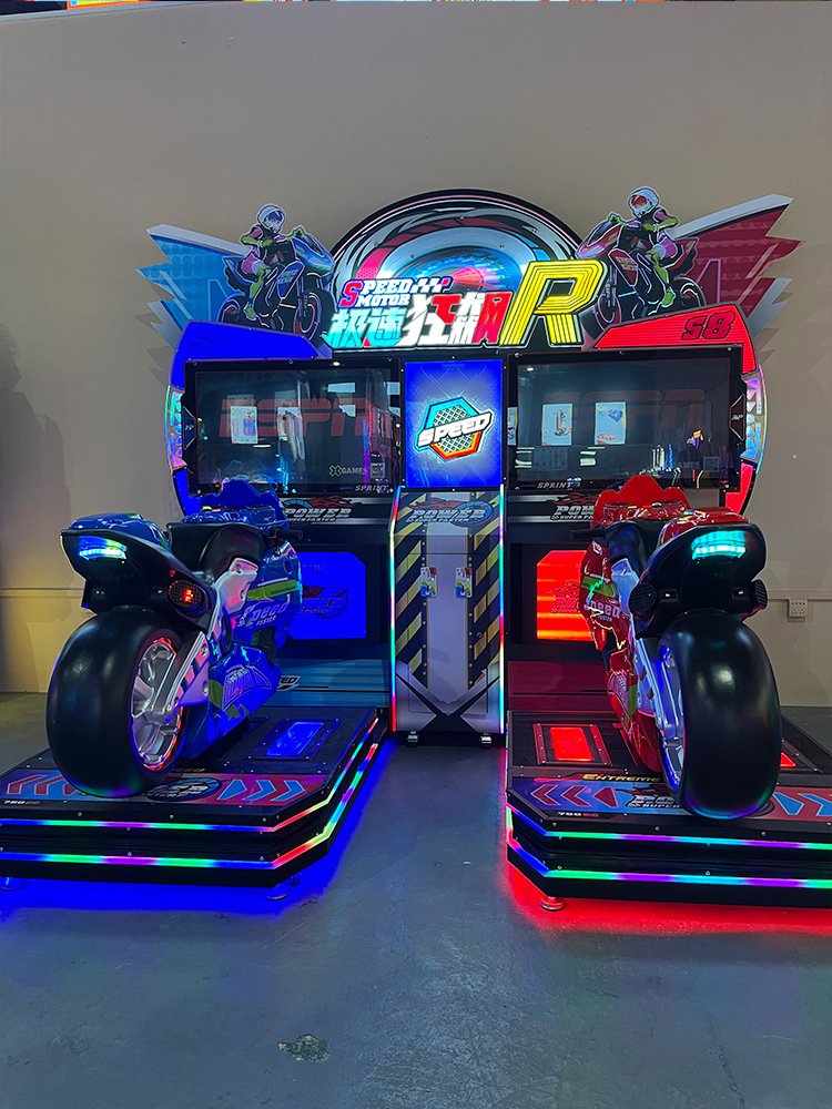 Máquina de juego de simulador de carreras de motos, equipo de parque de atracciones, máquina de entretenimiento competitiva grande que funciona con monedas para adultos, máquina de entretenimiento de deportes electrónicos de moda