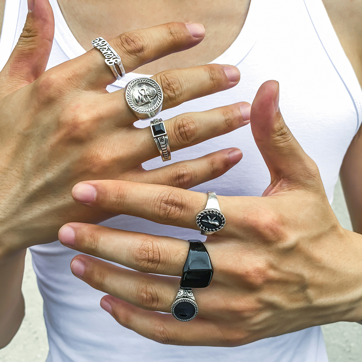 35g Weight Crystal Inlay Material Rings Classification Men's Hip-Hop Retro Punk Rings Geometric Skull Alloy Enamel Crystal Men Ring Sets