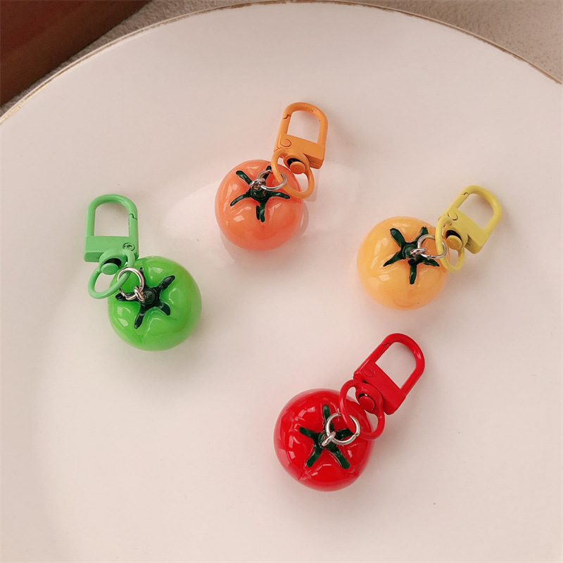 Simulación creativa personalidad fruta tomate colgante llavero de resina cadena colgante niña corazón bolso colgante accesorios