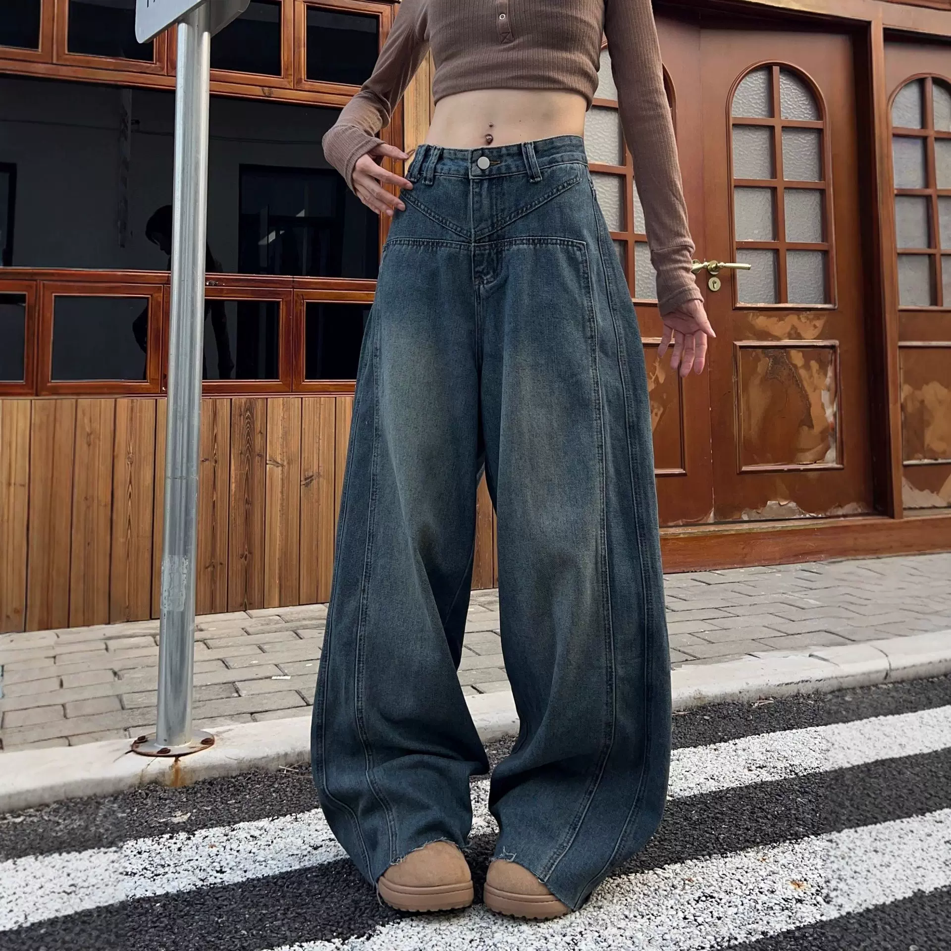 2025春秋设计感牛仔裤女宽松直筒大码高腰显廋梨形身材裤子