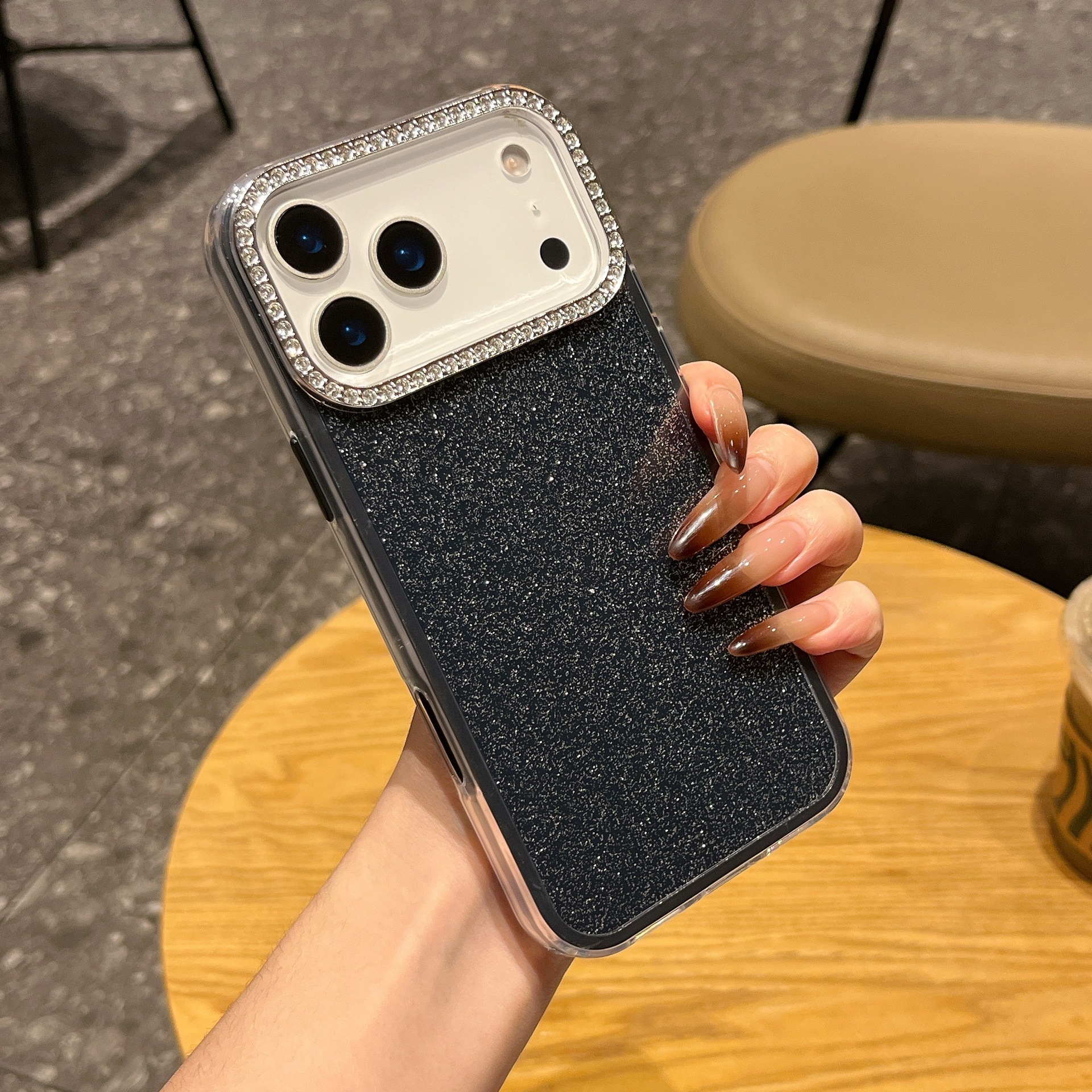 E061FA77-2834-48E7-B454-5AA9D0