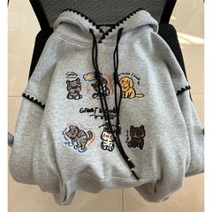 かわいい子供の趣味の子犬の刺繍の漫画の年齢を減らします。