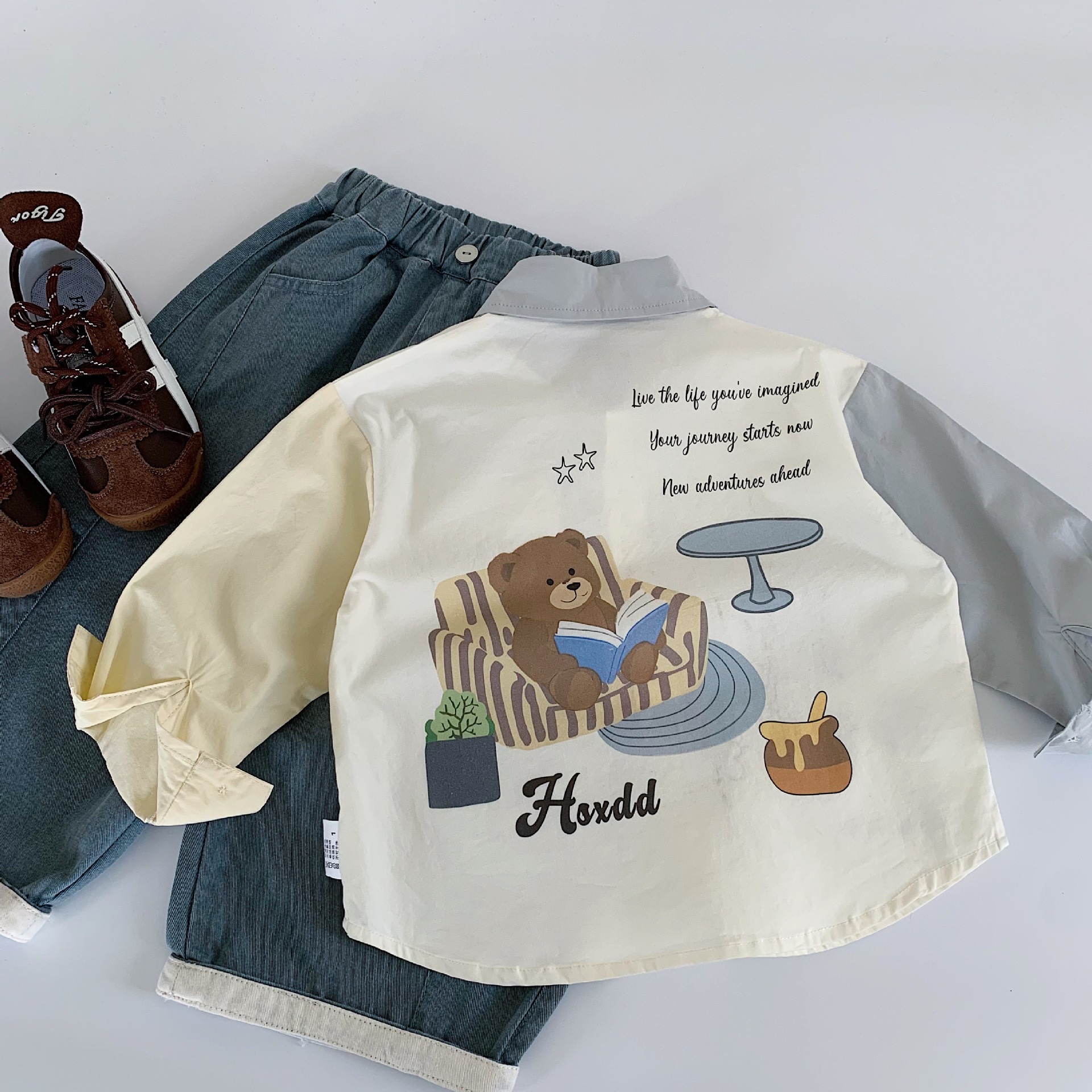 Camisas infantiles Mai Bao 2025, otoño nuevo estilo coreano para niños y niñas, camisas de color de oso, ropa de primavera y otoño bebé