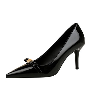 9998-1 French commuting versatile bow, shallow mouth patent leather shiny surface, slim heels, pointed temperament, sing