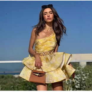�Ը�б��С�Y���ȼ��L�μ牺��ϵ���U��ӡ��������B��ȹ��ȹ��