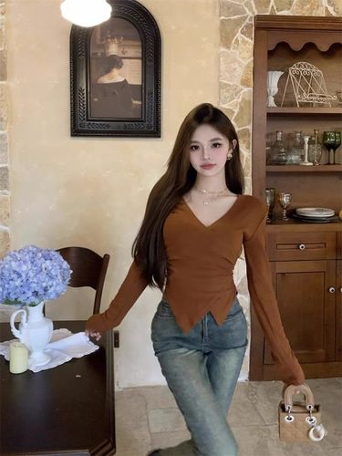 Designer Crossed V-Neck Long-Sleeve T-Shirt for Women with Unique Pleated and Irregular Hem Top, 240g Deerskin
