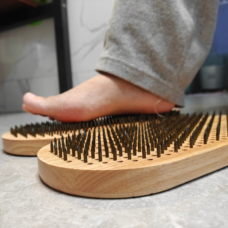 Sadhu Board Wooden Yoga Zen Meditation Footrest with Acupuncture Steel Spikes for Acupoint Massage and Relaxation Sadhu Board Wooden Yoga Zen Meditation Footrest with Acupuncture Steel Spikes for Acupoint Massage and Relaxation