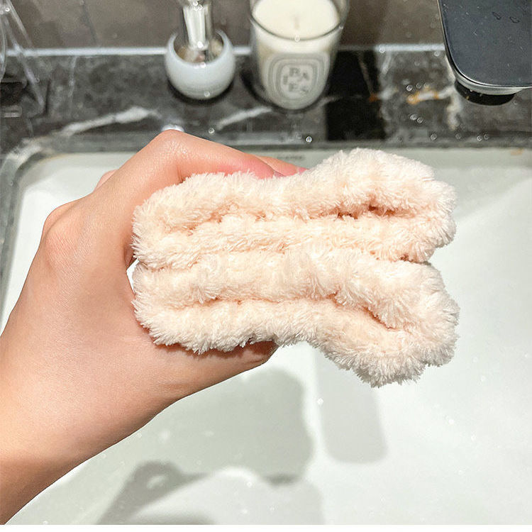 Waterproof bracelet for face washing