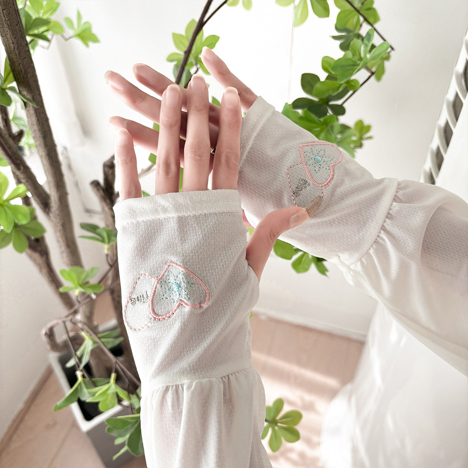 사랑 자수 여성의 느슨한 아이스 실크 선 스크린 소매 여름 여행 모든 경기 안티 자외선 운전 사이클링 소매