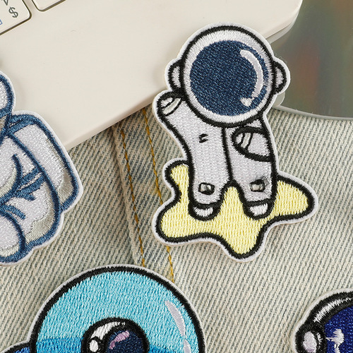 Strawberry Computer Embroidery Astronaut Embroidery Chapter Clothing Accessories Luggage Accessories Patch Stickers DIY Self-Adhesive Cloth Stickers