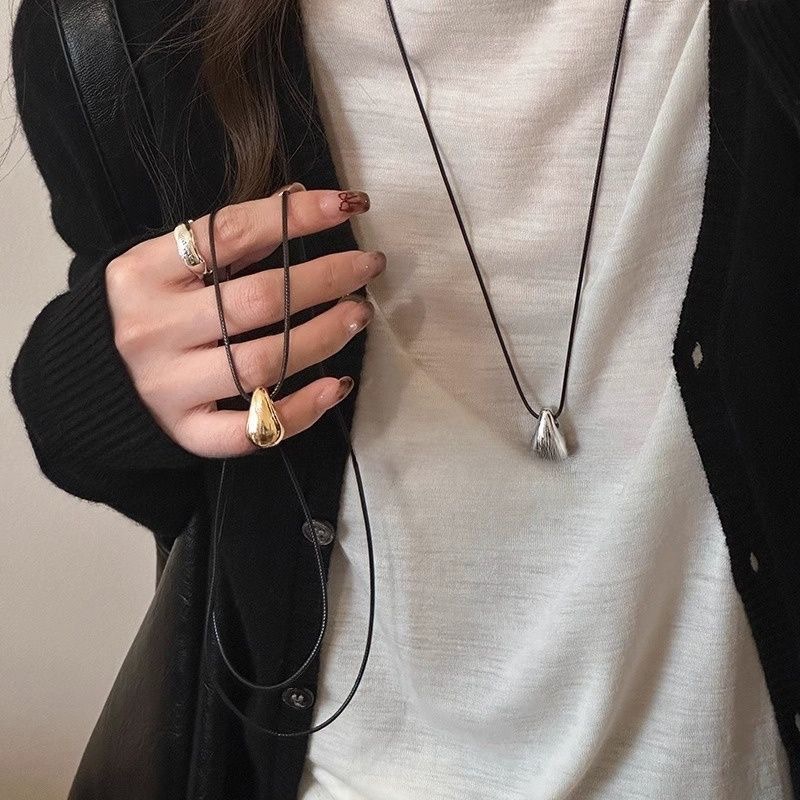 Korean Retro Silver Water Drop Necklace Women's New Long Sweater Chain Accessible Luxury Niche High-End Accessories Water Drop