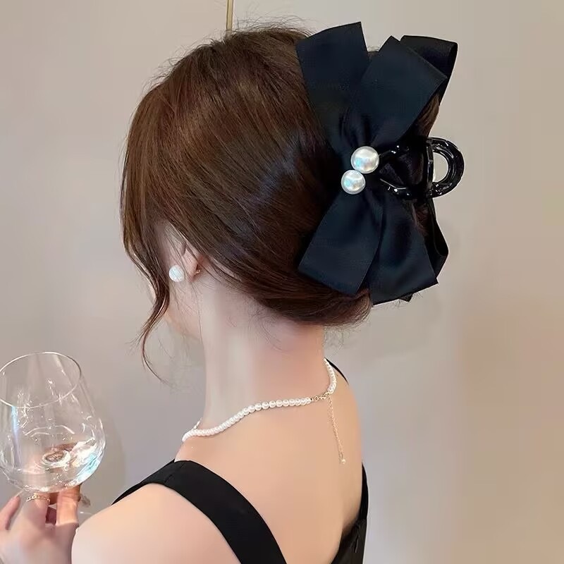Satín de alta sensación, arco negro grande, clip de tiburón, toque de cabeza, clip de nube, clip de agarre, clip de cabello, tarjeta de cabello de mujer