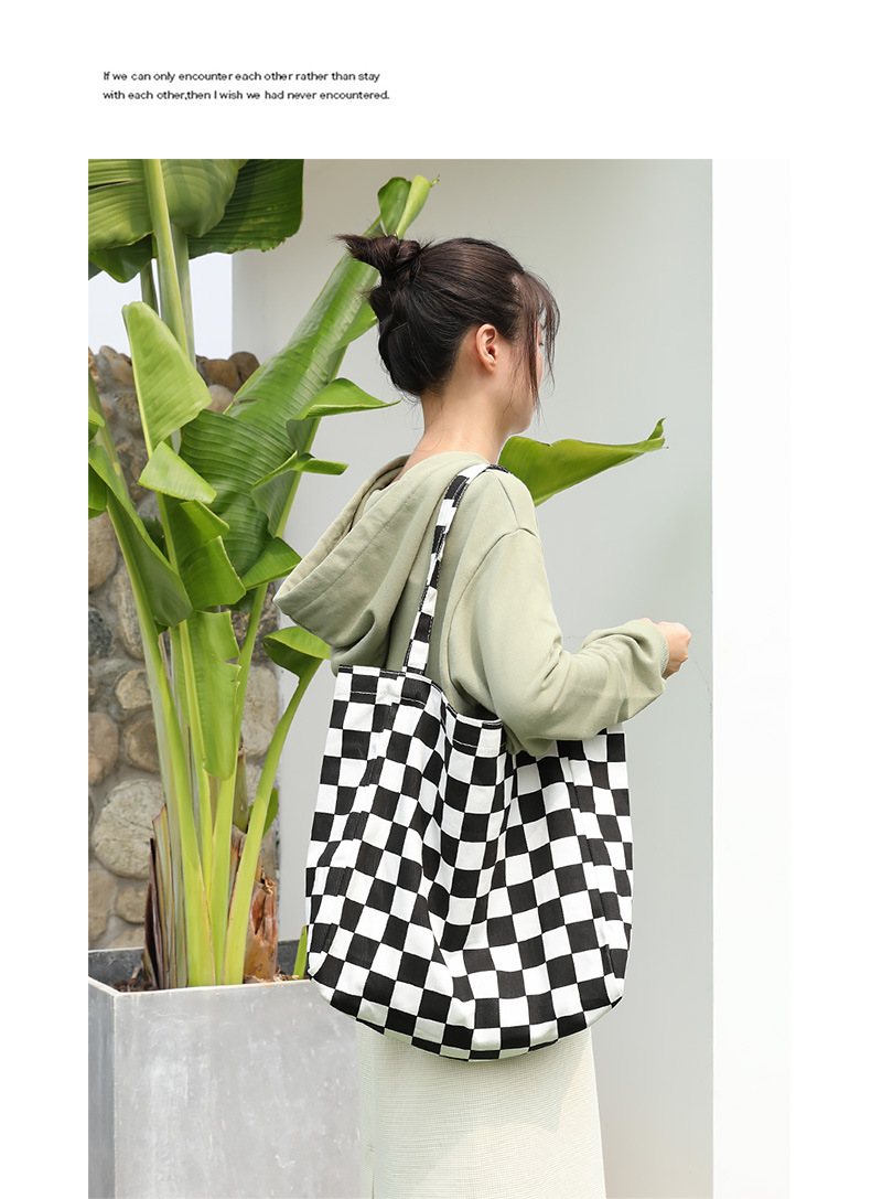 Women's Large Canvas Plaid Basic Classic Style Open Canvas Bag display picture 6