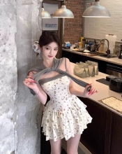 纯欲辣妹套装女碎花修身吊带连衣裙蓬蓬裙女2025春夏新款显瘦开衫