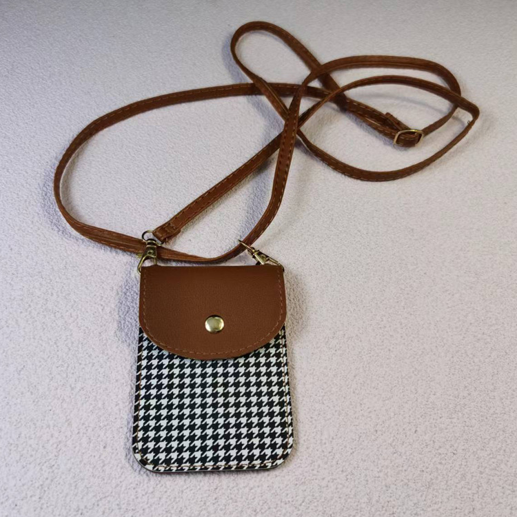 격자 무늬 다크 브라운