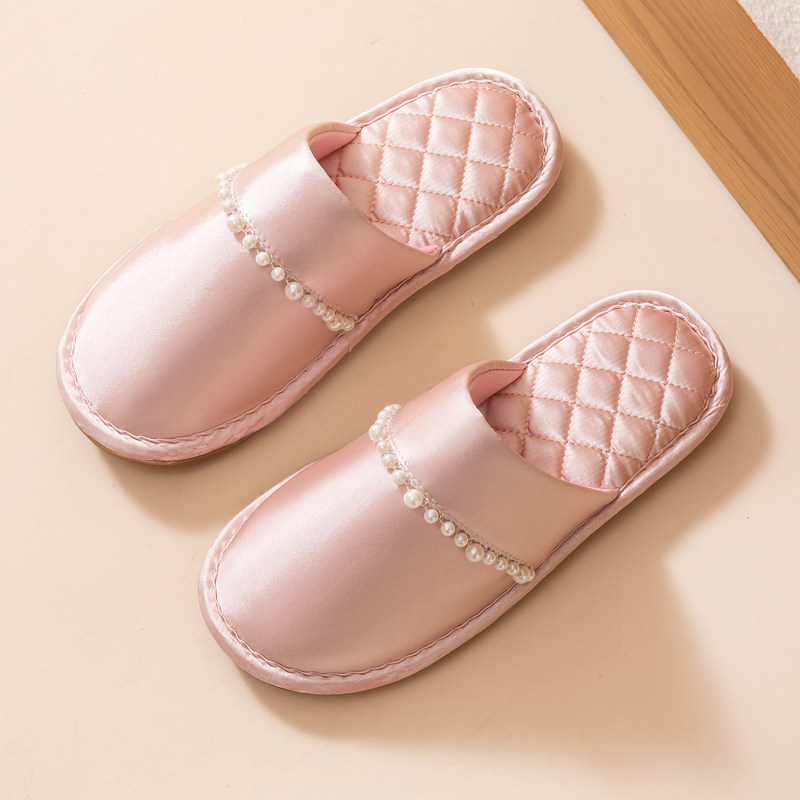 New Chinese-Style Trendy Indoor Slippers, Non-Slip, Light Luxury, Closed-Toe, Fashionable Home Wear, Satin, Everyday Versatile, Silent, New Model