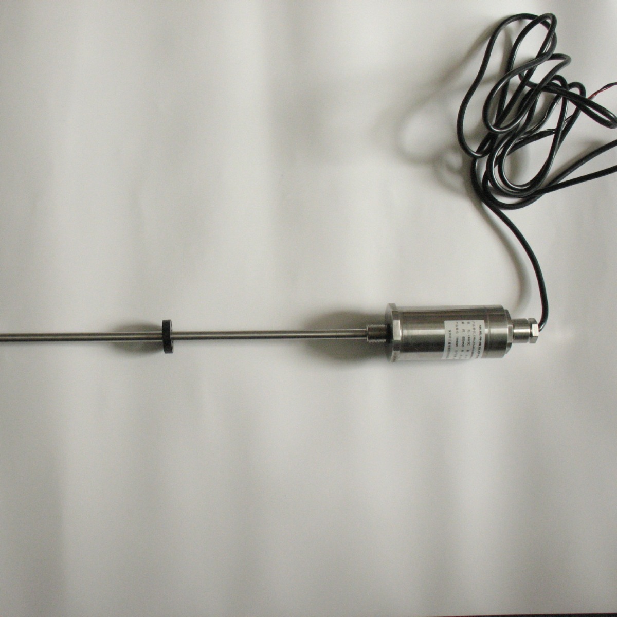 三线制磁致伸缩位移传感器LXR-LP1A4210-GB0800M1C03-WO