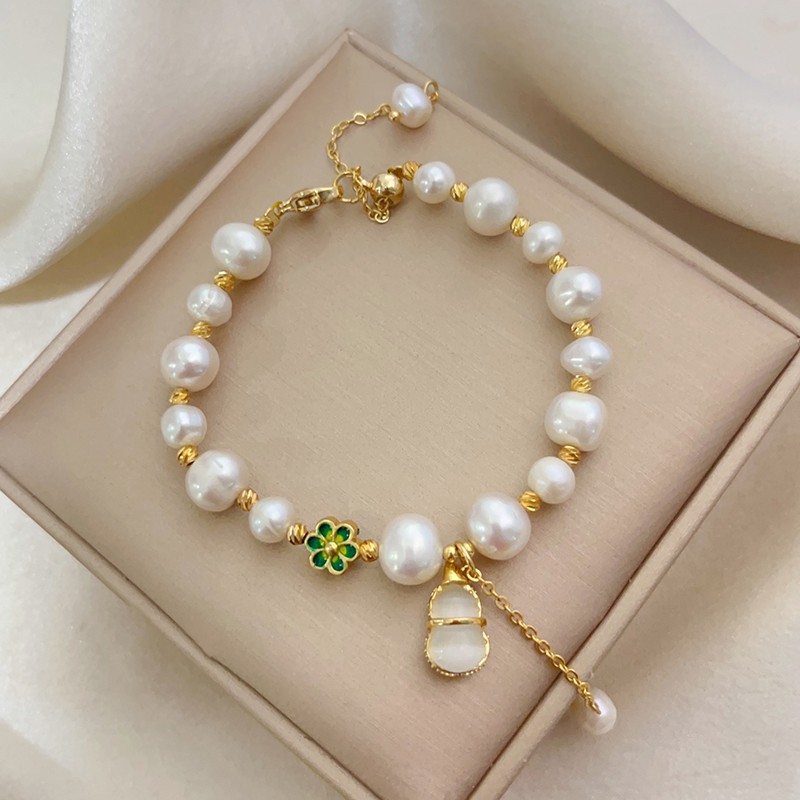 Elegant Geometric Pearl Copper Plating Bracelets