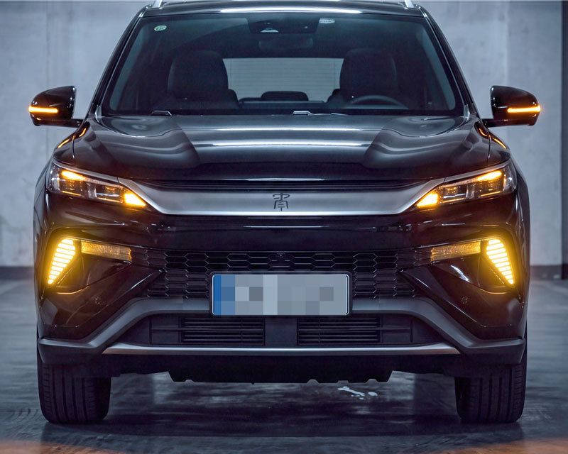 Suitable for 25-26 models of BYD Song Pro Dmi, specialized for modification of LED daytime running lights, front bumper decorative lights
