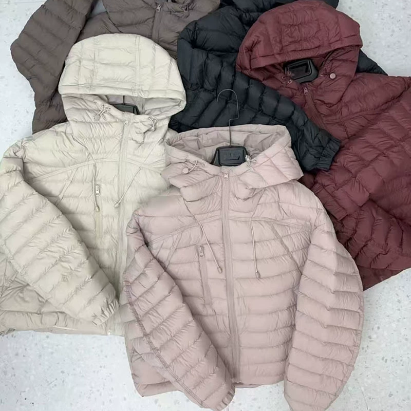 Light and thin winter retro keep warm down jacket with hood for leisure