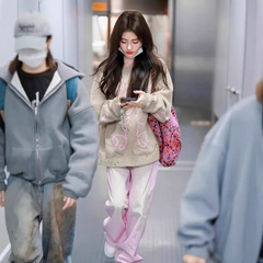 チュ婧イースターの同じタイプの巻き取りの抜け穴のプリントのセーターのゆったりしたプルオーバー