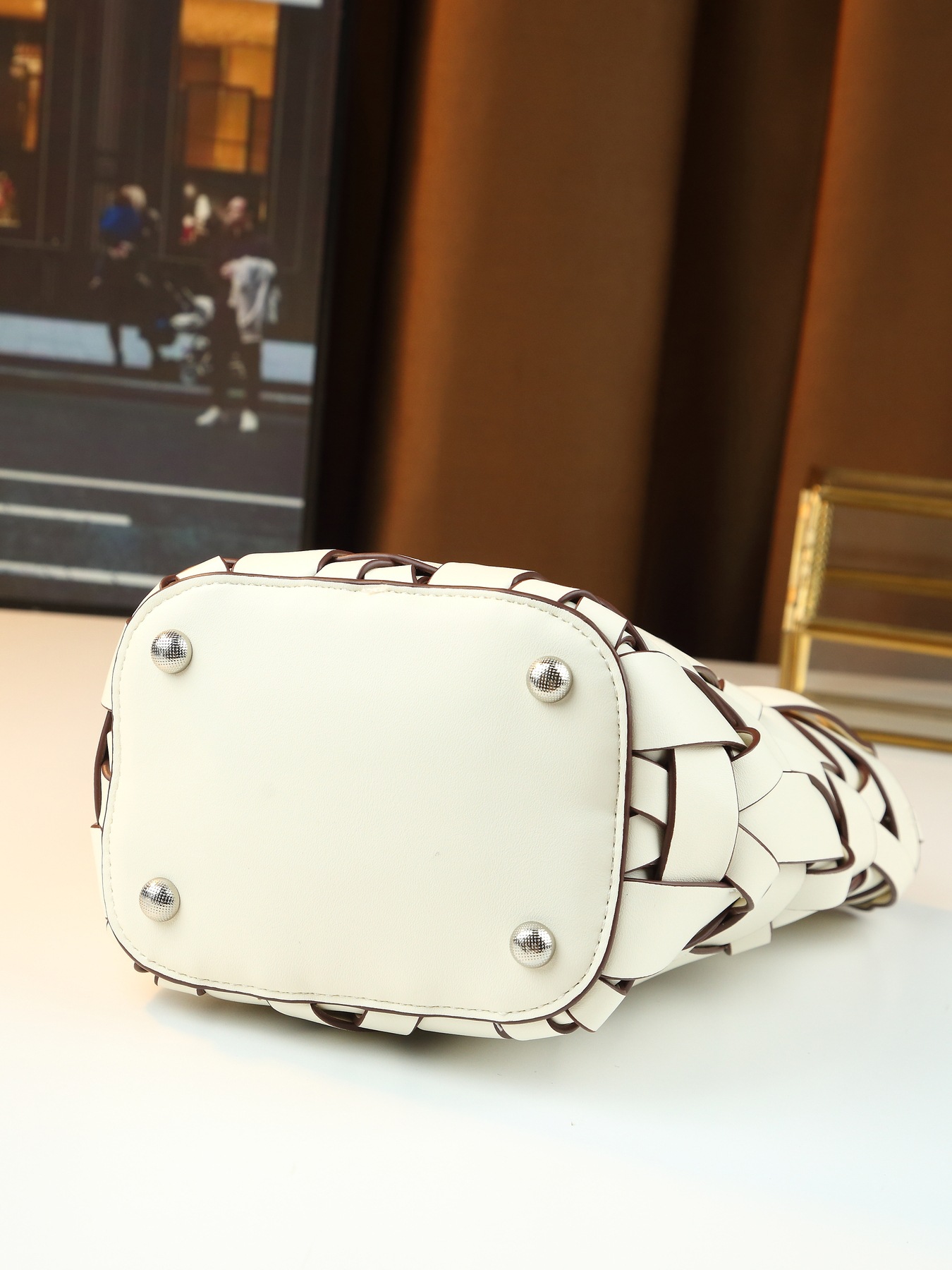 Women's Woven Cylindrical Crossbody Bag Versatile Underarm Handbag_voghion.com