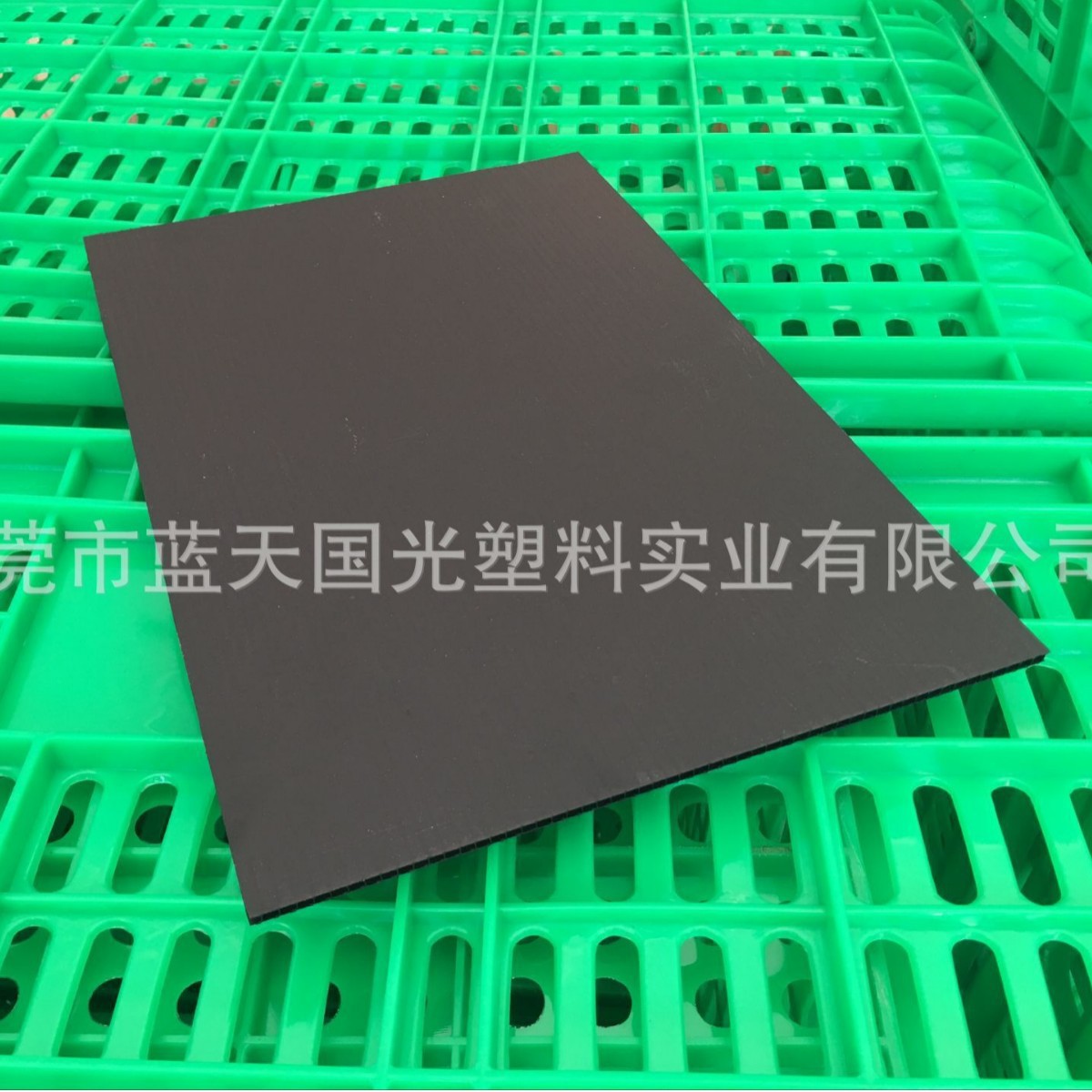 厂家批发塑料万通板 pp瓦楞板 中空板 2-12MM厚度 常规库存板分切