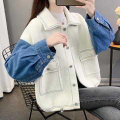 秋冬の新作ファッションに合わせて、年齢を減らすニットカーディガンの上着のデザイン感があります。