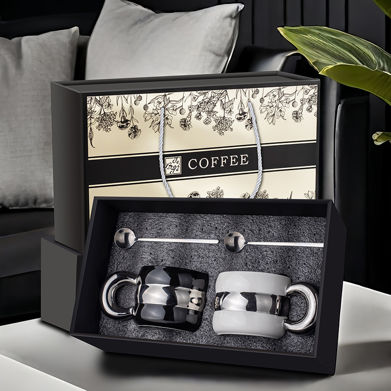 Taza de cerámica de Amazon transfronteriza Taza de pareja Taza de regalo de mano Taza de café con leche para el desayuno en casa