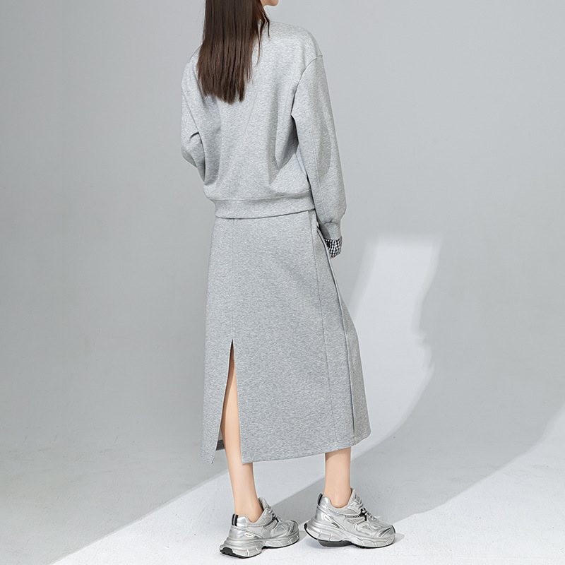 Bộ hai mảnh áo sweatshirt phối màu thiết kế cách điệu cho nữ — Váy nửa màu xanh đậm 65361