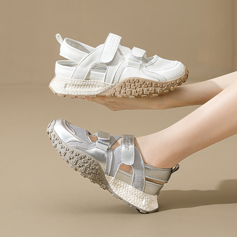 Giày sneaker nữ bít mũi lưới thoáng khí đế dày phong cách thể thao — Màu bạc KD09