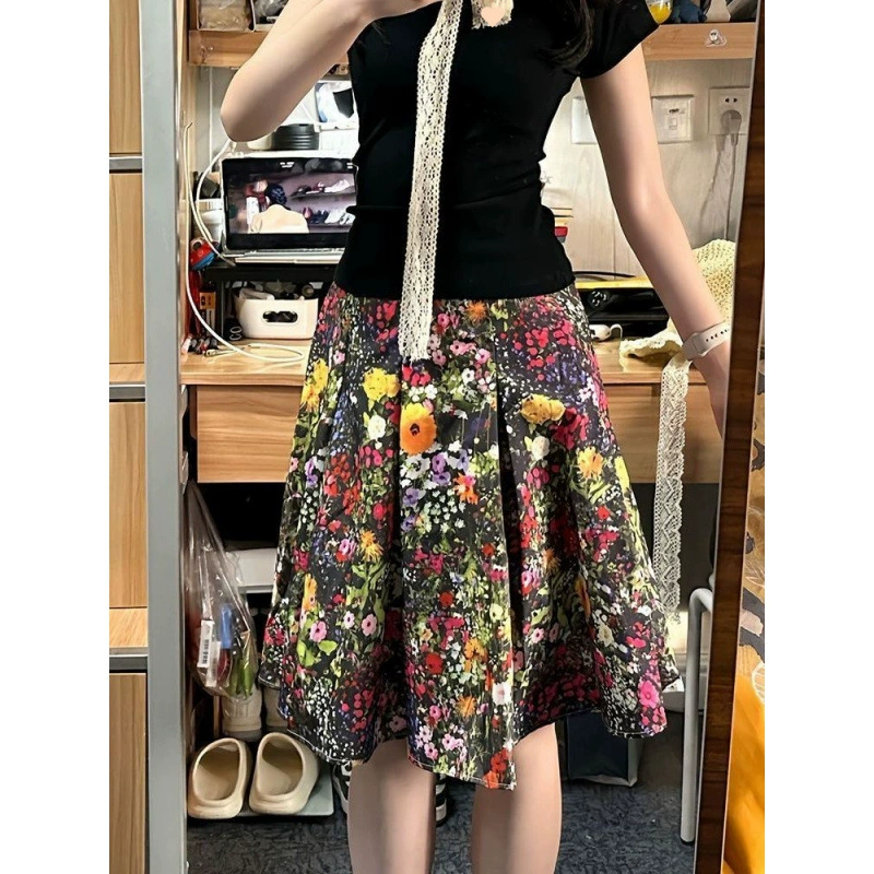 Нишевая элегантная женская юбка с цветочным принтом летом, популярная грушевидная плиссированная юбка с высокой талией для маленьких людей, которая скрывает тело и делает стройнее.