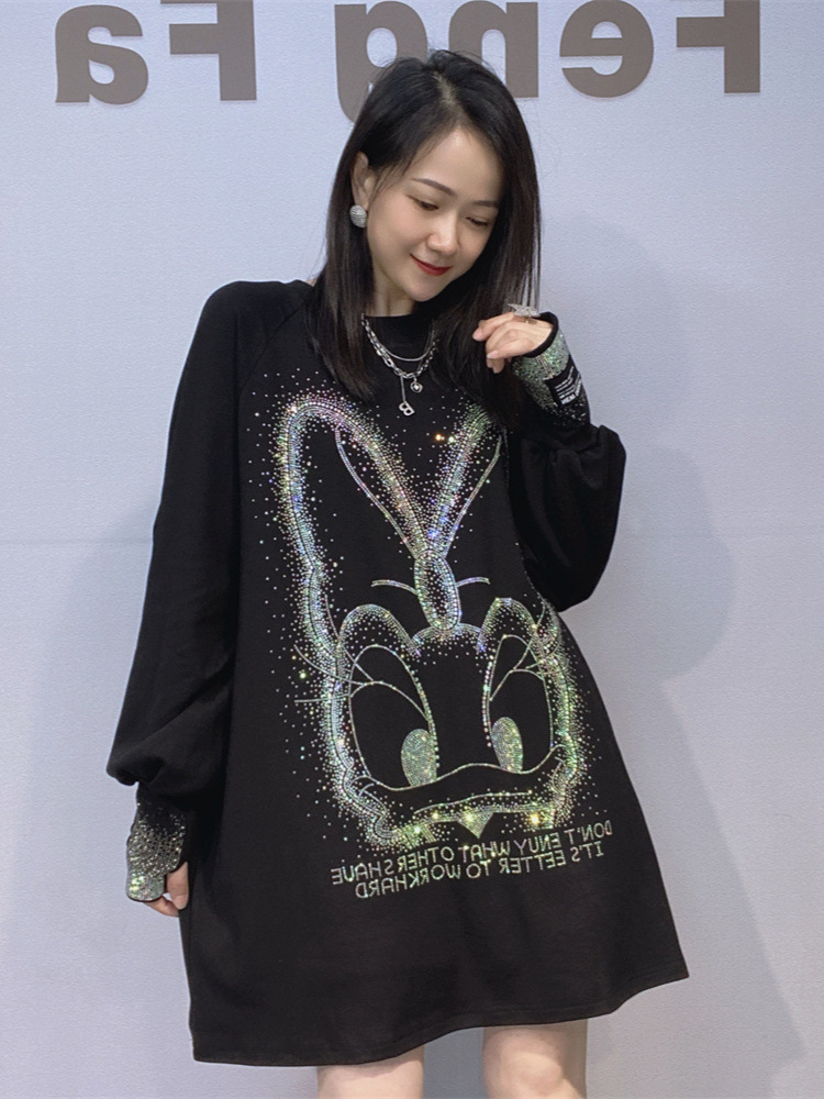 200 kg gorda MM ropa de mujer 2025 invierno diamante cubierta camiseta de cadera para mujeres aumentando el peso de la ropa de manga larga de estilo coreano