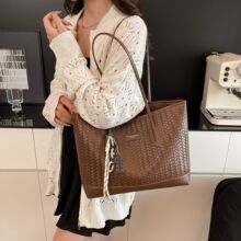 ���Q���eͨ�ڰ���Ů������2025�¿��ﶬ�ٴ�͹ņμ���r�����ذ�