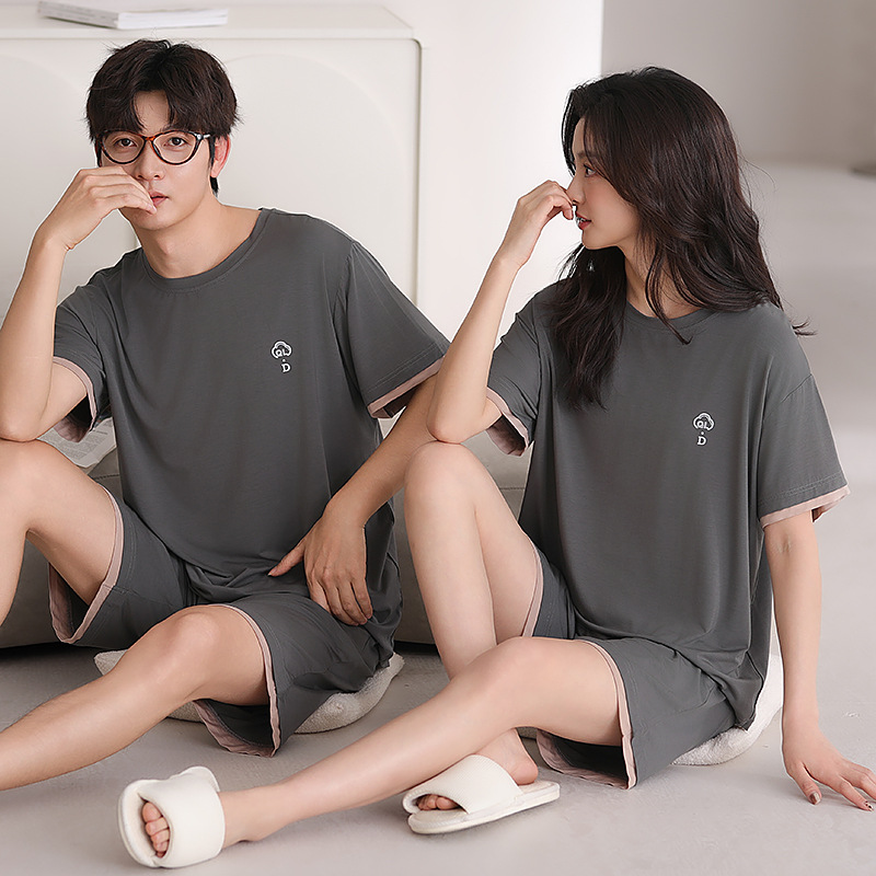 Pajamas de pareja de algodón modales de verano de mangas cortas delgadas 2025 nuevo cuello redondo casual ropa de casa de verano para hombres y mujeres