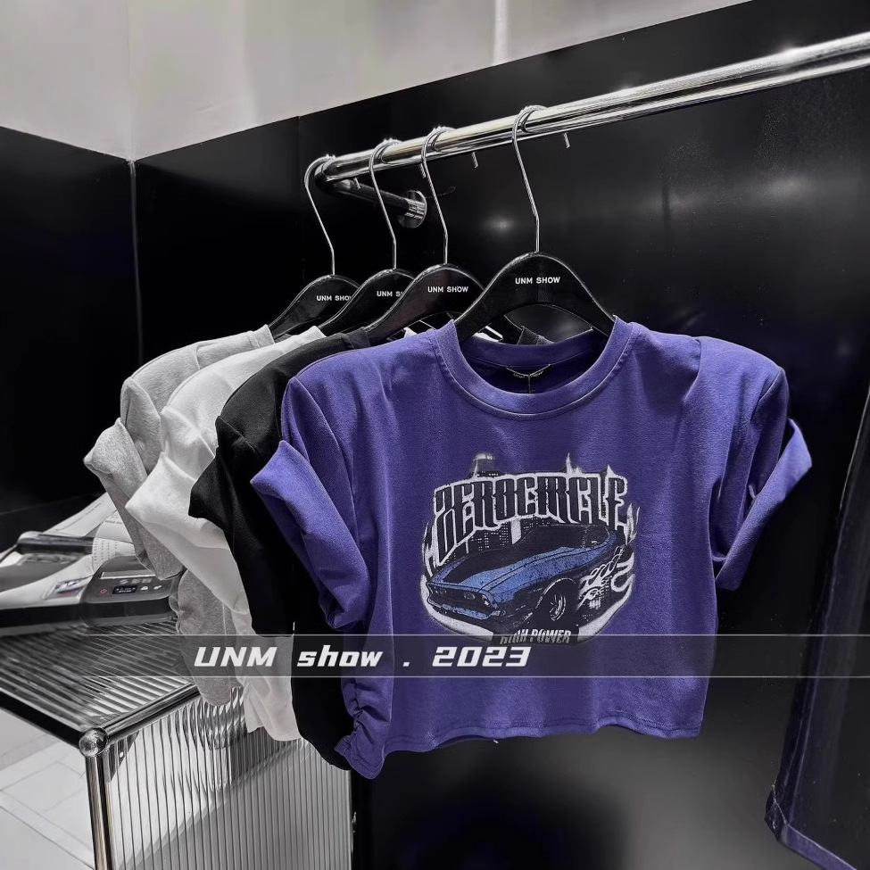 Retro shoulder pads